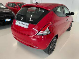 LANCIA Ypsilon usata, con Autoradio