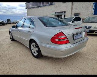 MERCEDES-BENZ E 280 usata, con Climatizzatore