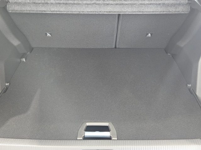 PEUGEOT 2008 usata, con Fari Xenon