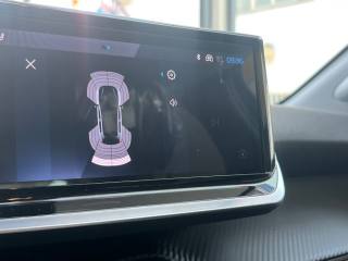 PEUGEOT 208 usata, con USB