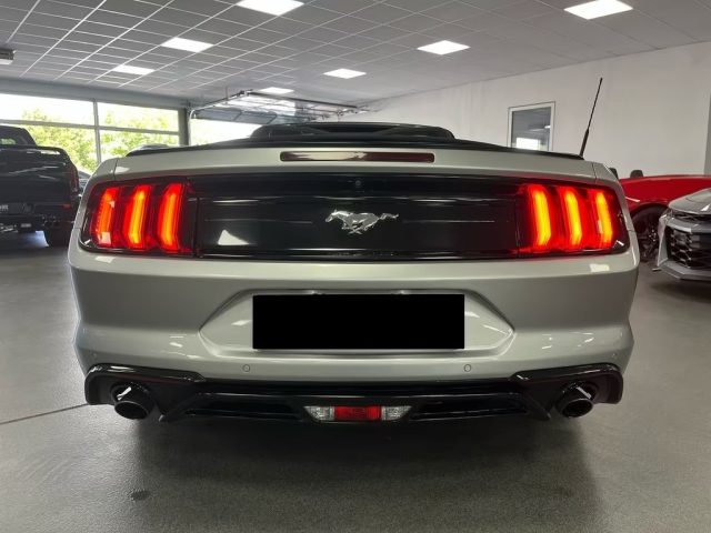 FORD Mustang usata, con Autoradio