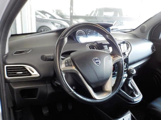 LANCIA Ypsilon usata 24