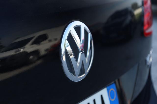 VOLKSWAGEN Touareg usata, con Isofix