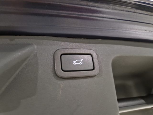 LAND ROVER Discovery Sport usata, con Controllo trazione