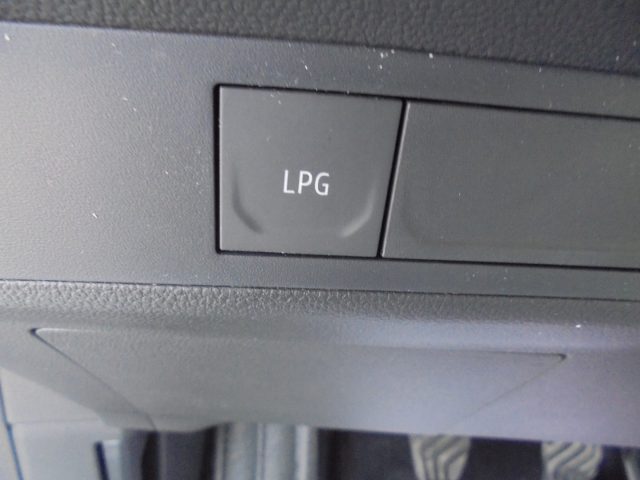 RENAULT Captur usata 32