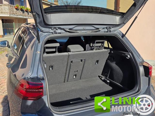 VOLKSWAGEN Golf usata, con Isofix