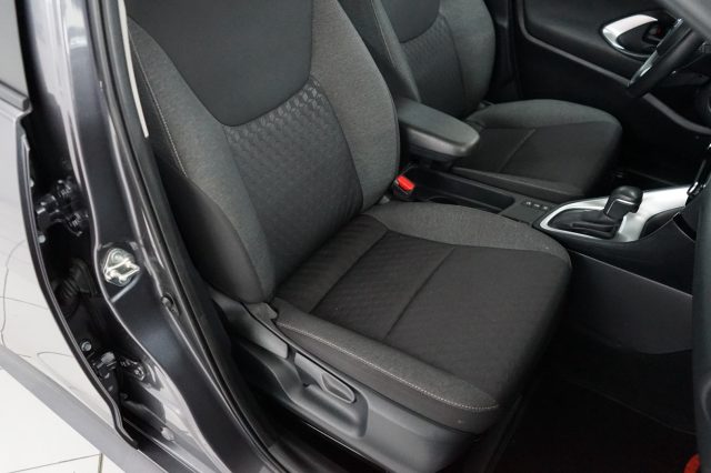 TOYOTA Yaris usata 28