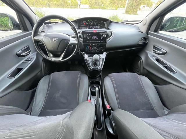 LANCIA Ypsilon usata, con Autoradio digitale