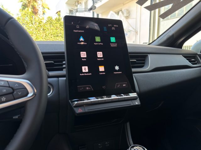 RENAULT Captur usata, con Touch screen