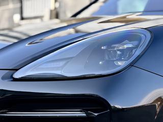 PORSCHE Cayenne usata, con Fari LED