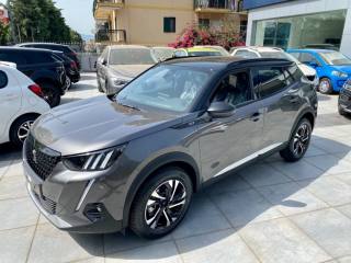 PEUGEOT 2008 usata, con Leve al volante
