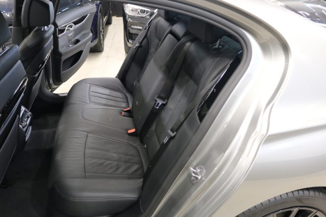 BMW 730 usata, con Autoradio digitale