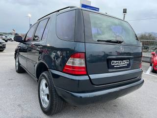 MERCEDES-BENZ ML 270 usata, con Alzacristalli elettrici