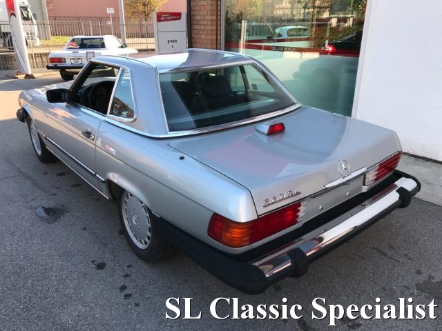 MERCEDES-BENZ SL 560 usata 10