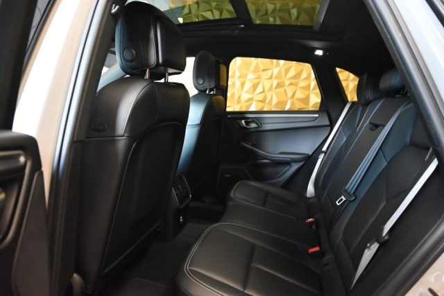 PORSCHE Macan usata 11