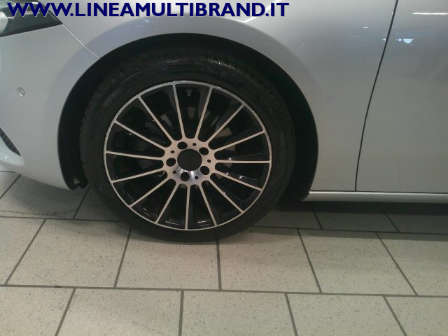 MERCEDES-BENZ A 180 usata, con ESP