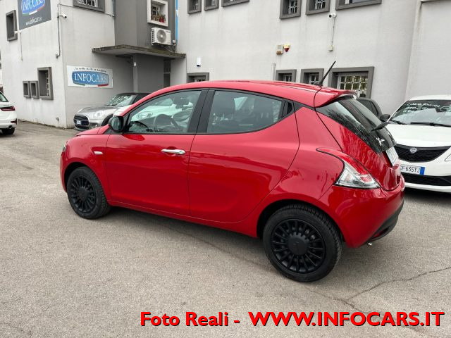 LANCIA Ypsilon usata, con ESP