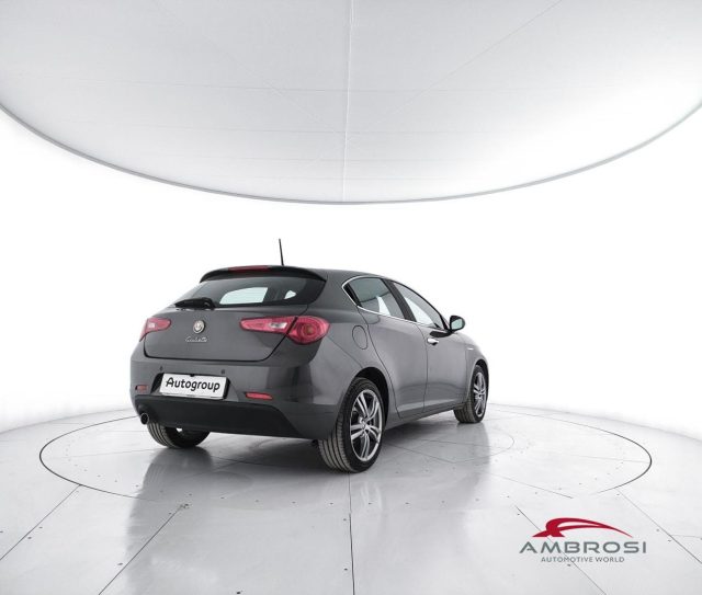 ALFA ROMEO Giulietta usata 2