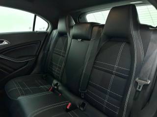 MERCEDES-BENZ A 180 usata, con Fari Xenon