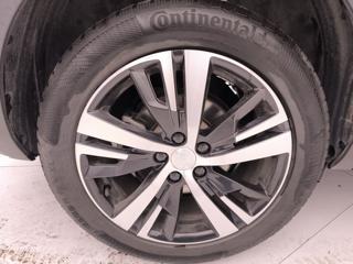 PEUGEOT 5008 usata, con Volante multifunzione