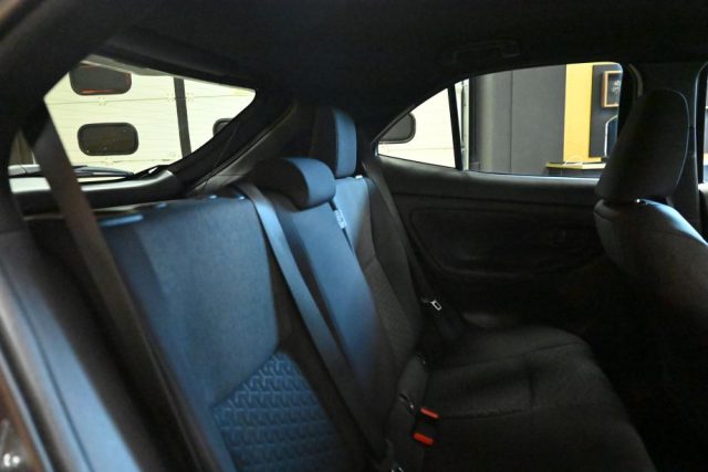 TOYOTA Yaris Cross usata 32