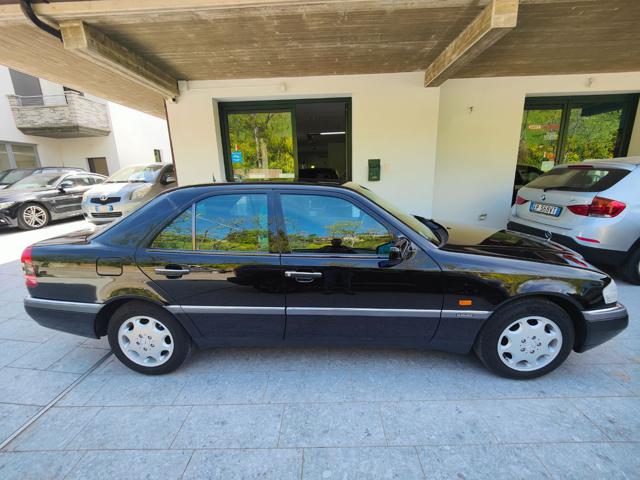 MERCEDES-BENZ C 180 usata, con Volante in pelle