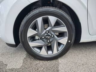 HYUNDAI i10 usata, con Controllo trazione