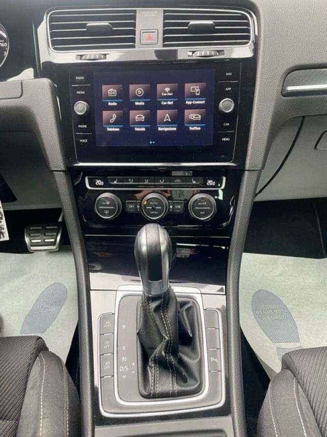 VOLKSWAGEN Golf usata, con Controllo automatico clima