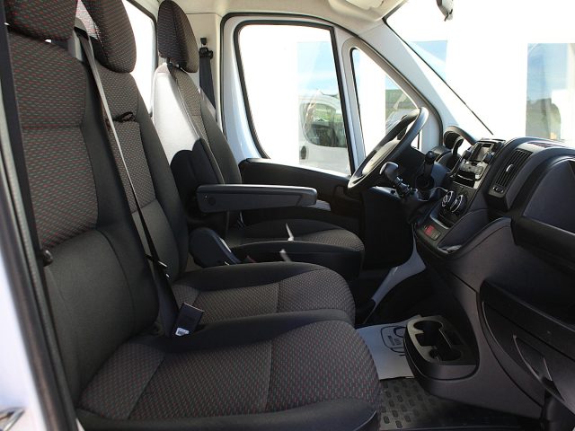 PEUGEOT Boxer usata, con ESP