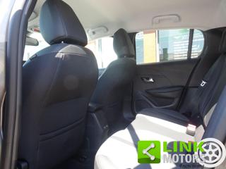PEUGEOT 208 usata, con Leve al volante