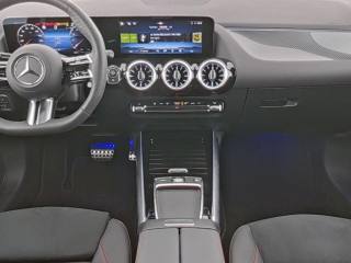 MERCEDES-BENZ GLA 180 usata, con Alzacristalli elettrici