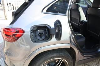 MERCEDES-BENZ GLA 250 usata, con Fari LED