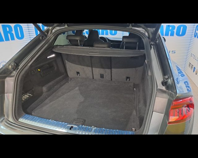 AUDI Q8 usata, con Telecamera per parcheggio assistito