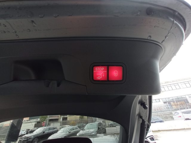 MERCEDES-BENZ GLC 300 usata, con Park Distance Control