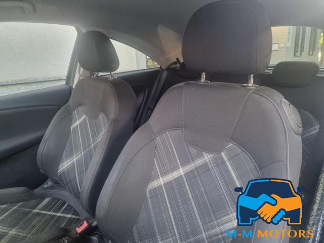 OPEL Corsa usata, con ESP