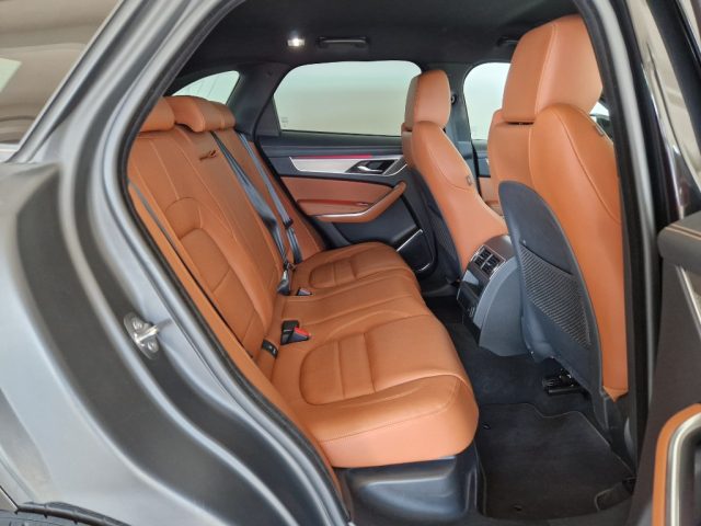 JAGUAR F-Pace usata, con Autoradio