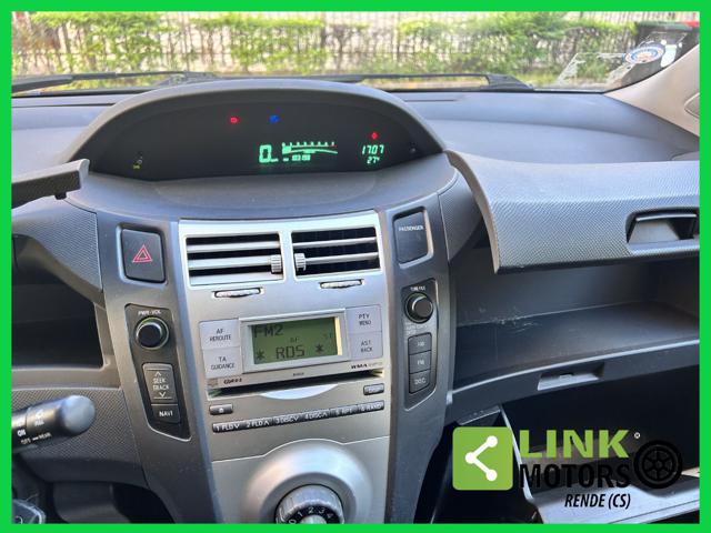 TOYOTA Yaris usata, con Airbag testa