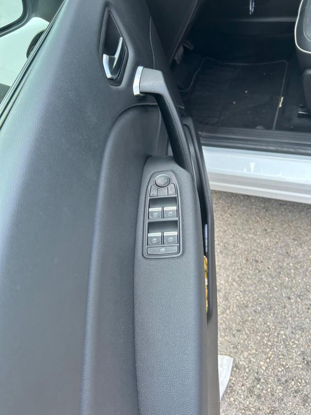 RENAULT Captur usata 22