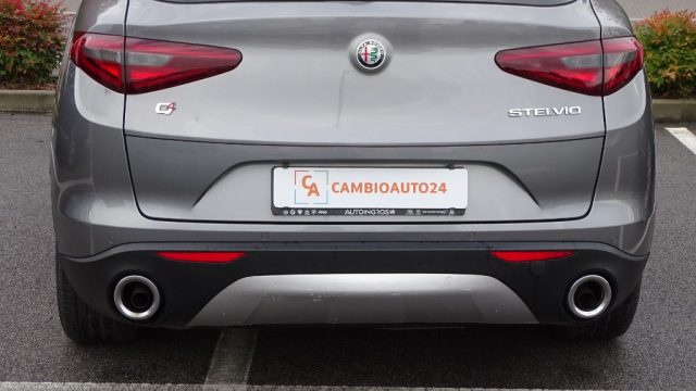 ALFA ROMEO Stelvio usata, con Sensore di pioggia