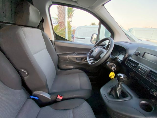 TOYOTA Proace City usata, con ESP