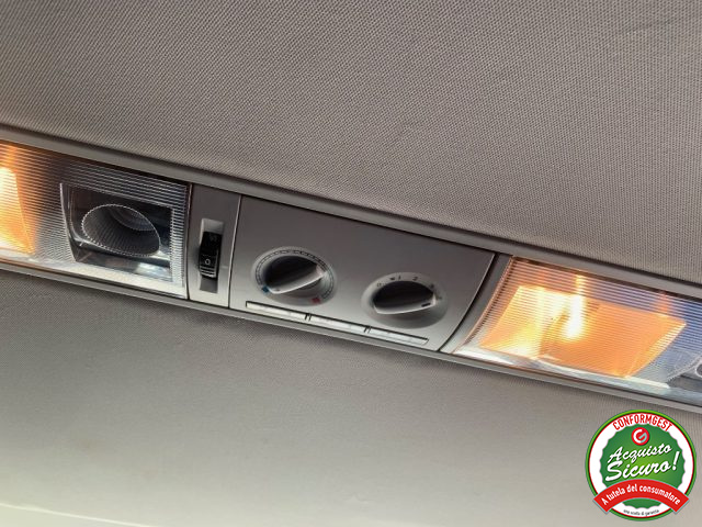 VOLKSWAGEN Multivan usata 14
