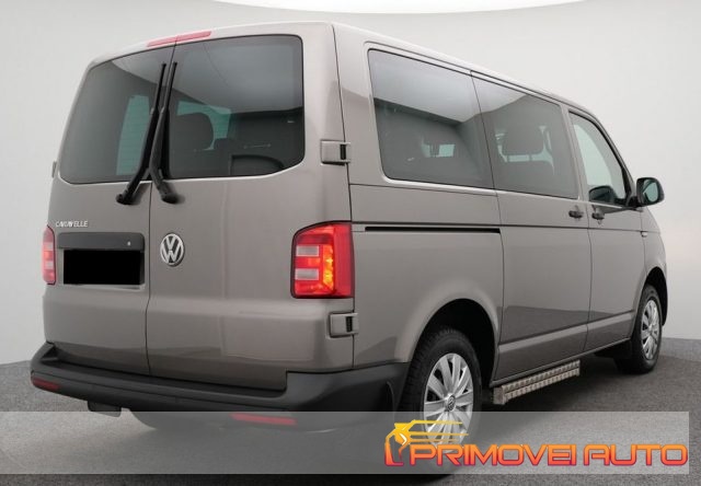 VOLKSWAGEN Caravelle usata 8