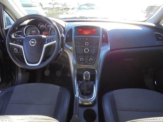 OPEL Astra usata, con Bracciolo