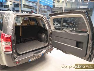 SUZUKI Grand Vitara usata, con Sistema di navigazione