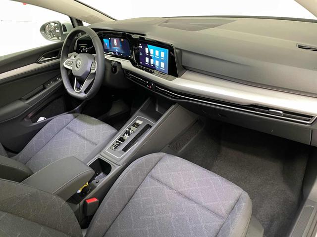 VOLKSWAGEN Golf Variant usata, con Cruise Control