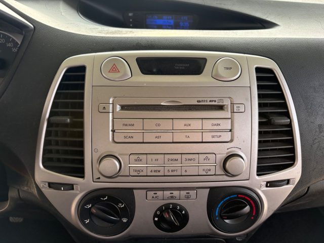 HYUNDAI i20 usata, con USB