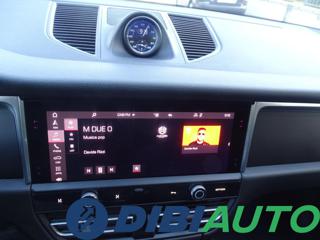 PORSCHE Macan usata, con USB