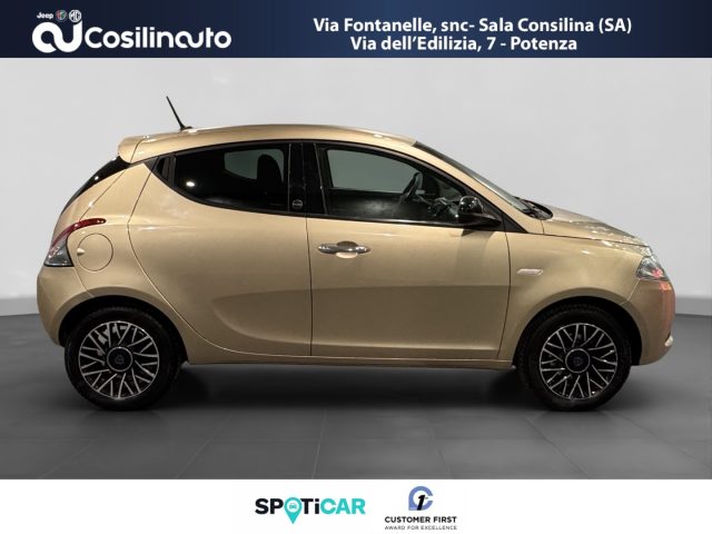 LANCIA Ypsilon usata, con Autoradio