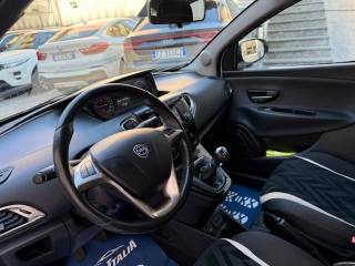 LANCIA Ypsilon usata, con Controllo trazione