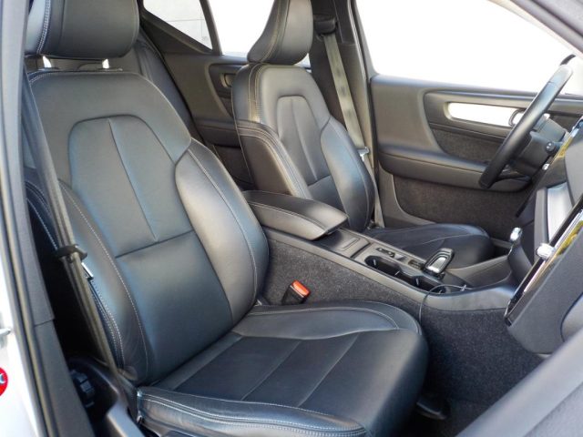 VOLVO XC40 usata, con Fari LED